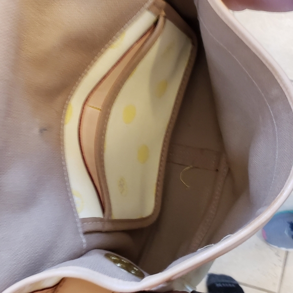 Dooney & Bourke - Picture 6 of 11